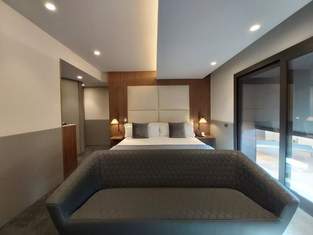 Best Western Premier Hotel Dante — Hotel rooms in Barcelona, Catalonia