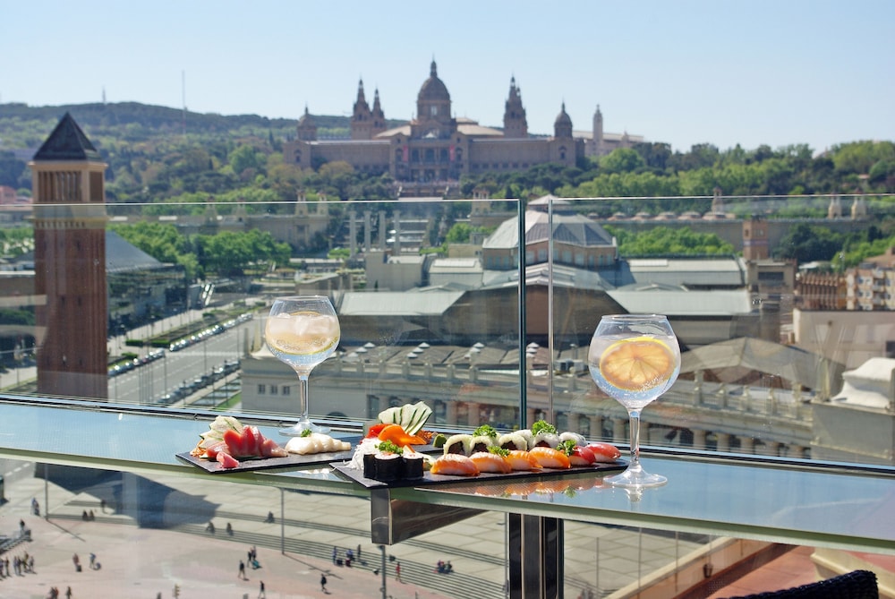 Catalonia Barcelona Plaza — Restaurant & bars in Barcelona, Catalonia