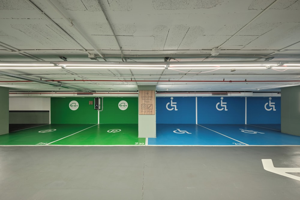 Catalonia Barcelona Plaza — Sports & recreation in Barcelona, Catalonia