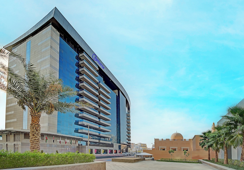 Copthorne Hotel Dubai — Hotel building in Dubai