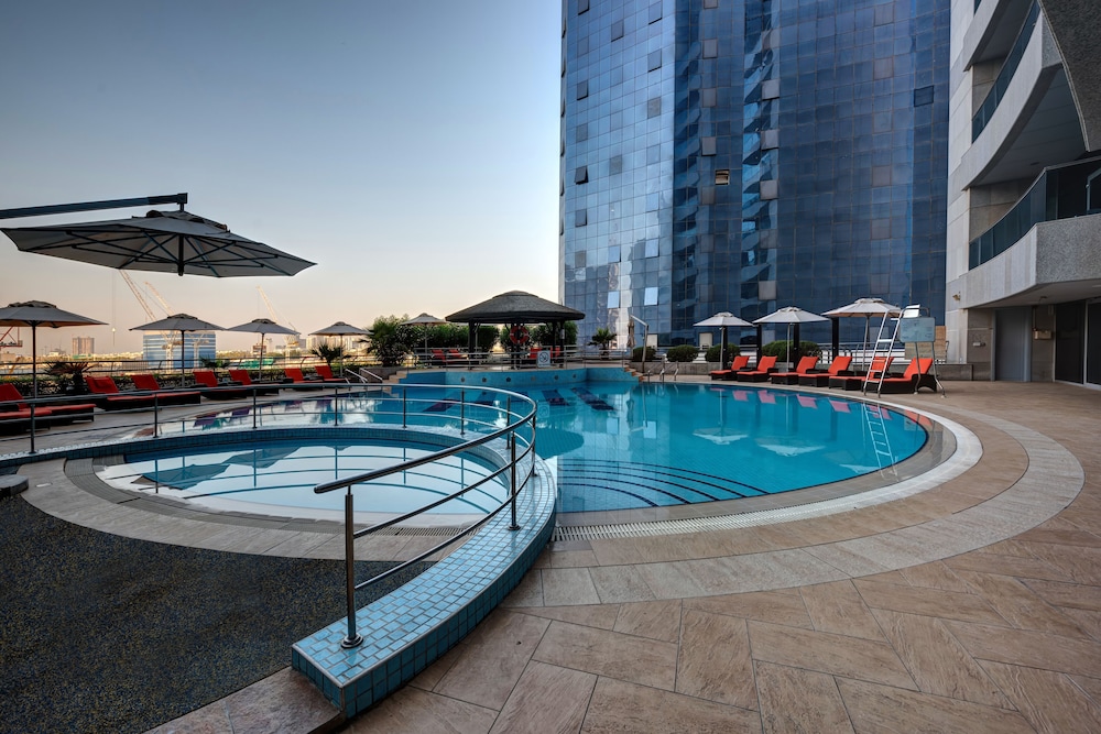 Copthorne Hotel Dubai — Main photo in Dubai