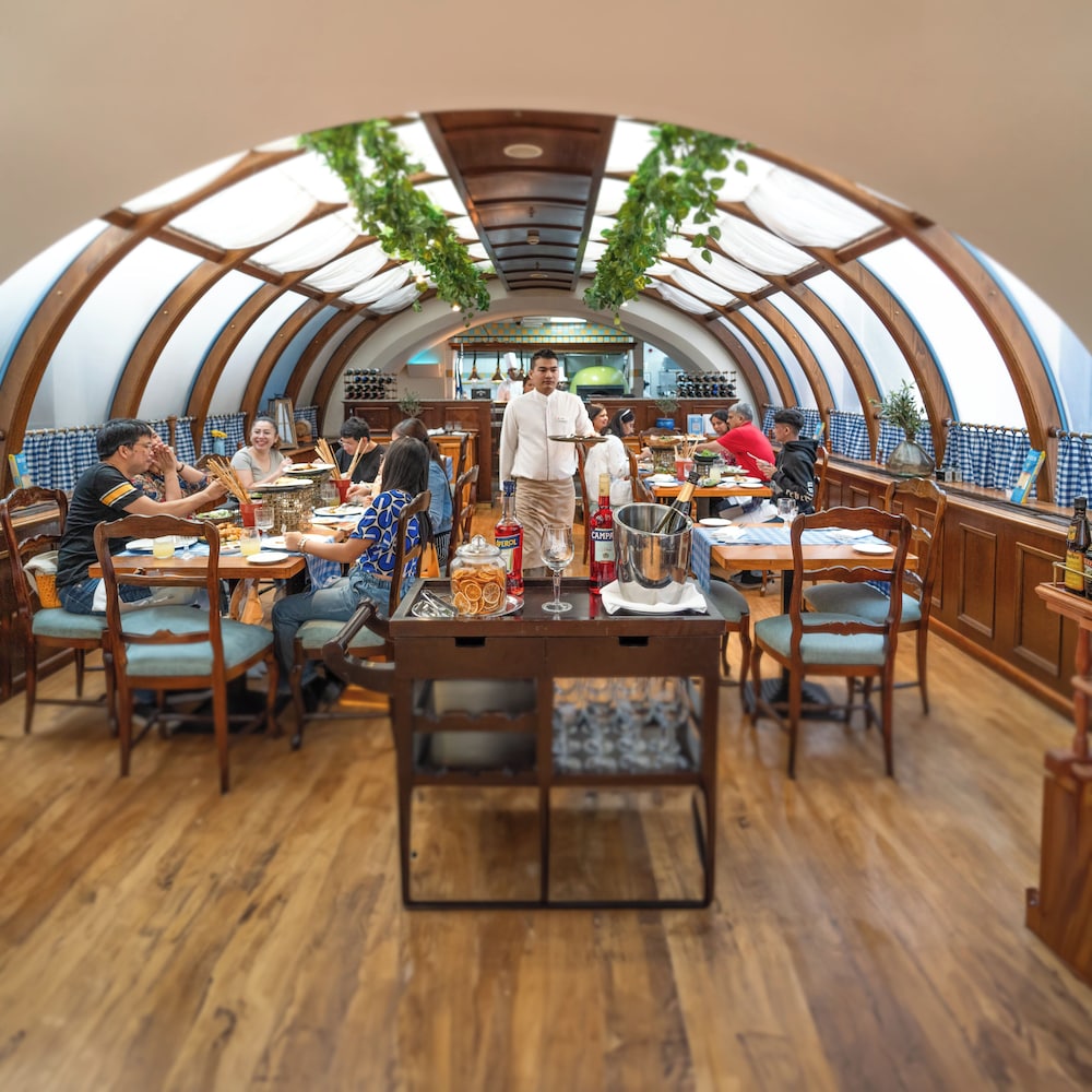 Millennium Plaza Downtown Hotel Dubai — Restaurant & bars in Dubai