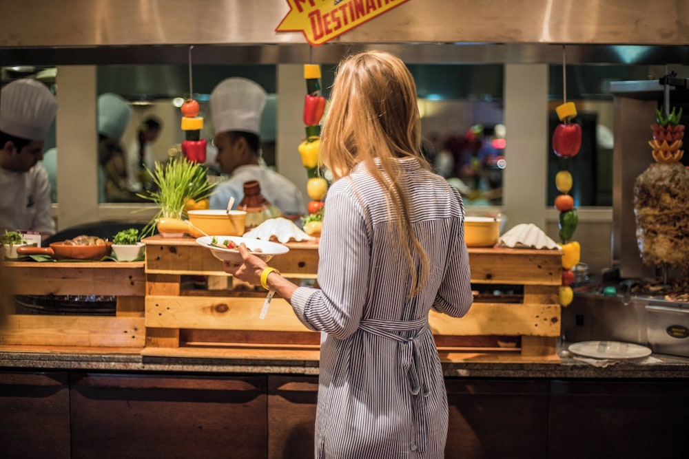 Millennium Plaza Downtown Hotel Dubai — Restaurant & bars in Dubai
