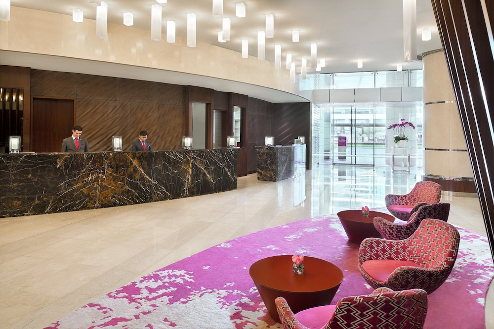 Crowne Plaza Festival City by IHG — Hotel building in Dubai