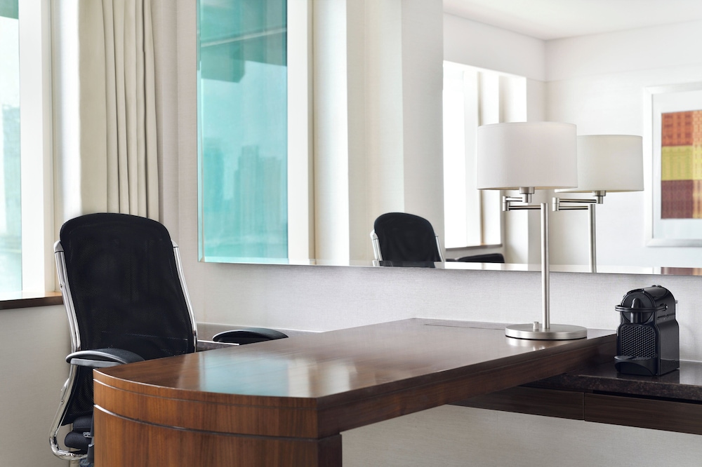 Crowne Plaza Festival City by IHG — Hotel rooms in Dubai