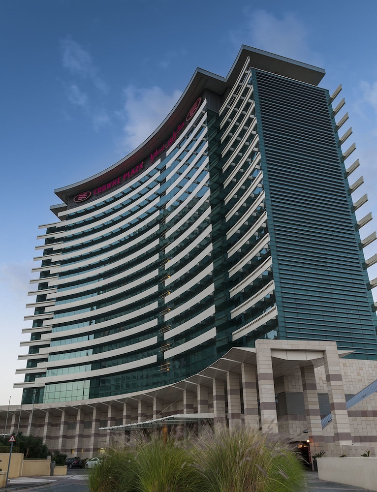 Crowne Plaza Festival City by IHG — Hotel building in Dubai