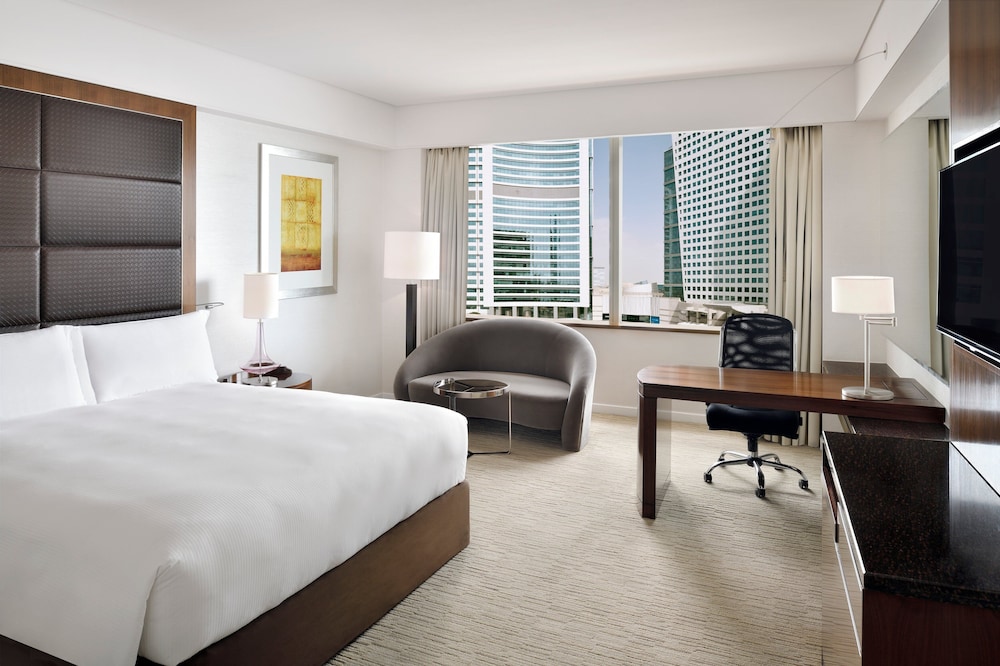 Crowne Plaza Festival City by IHG — Hotel rooms in Dubai