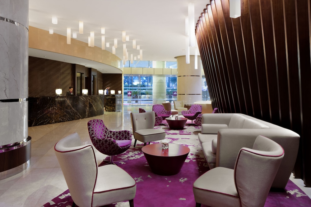 Crowne Plaza Festival City by IHG — Restaurant & bars in Dubai