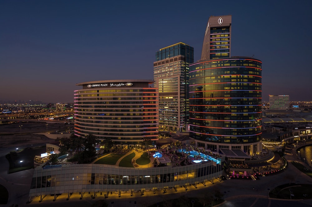 Crowne Plaza Festival City by IHG — Hotel building in Dubai