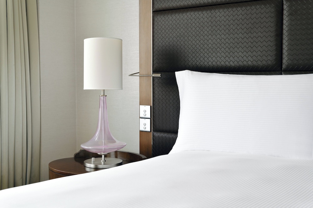 Crowne Plaza Festival City by IHG — Hotel rooms in Dubai