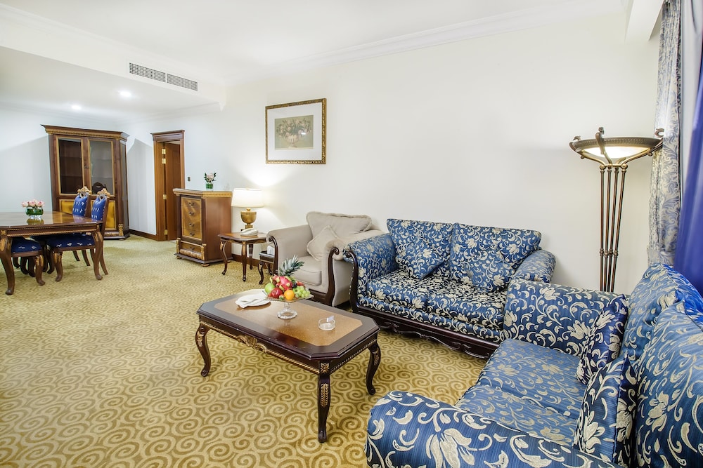Grand Excelsior Hotel Bur Dubai — Hotel rooms in Dubai