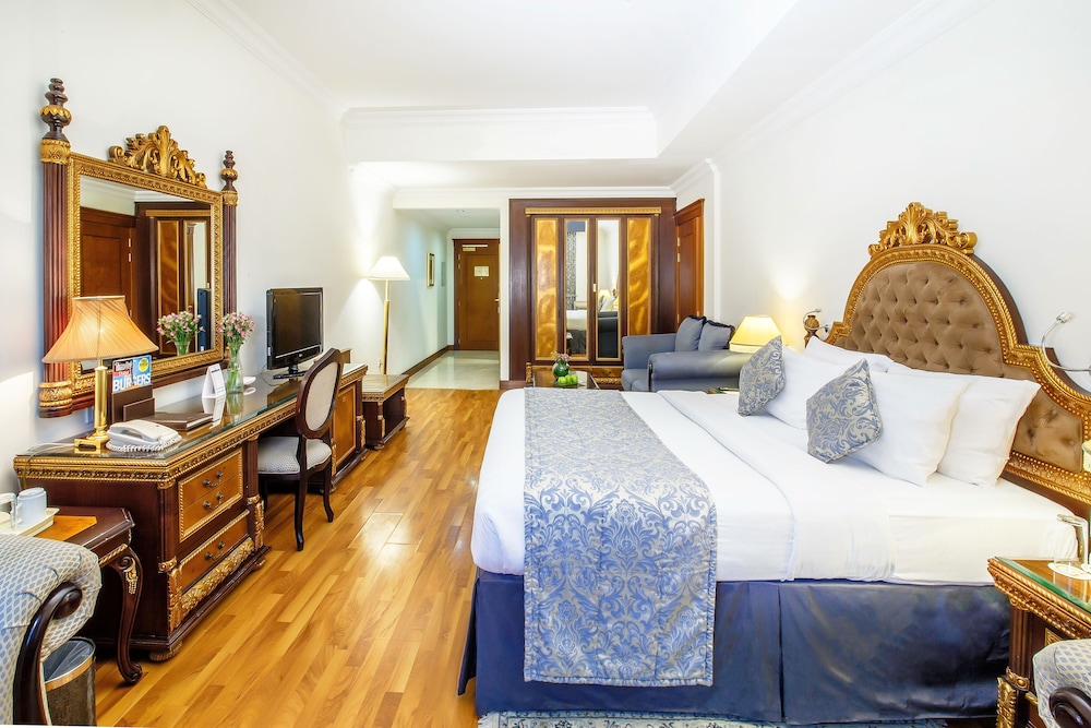 Grand Excelsior Hotel Bur Dubai — Hotel rooms in Dubai
