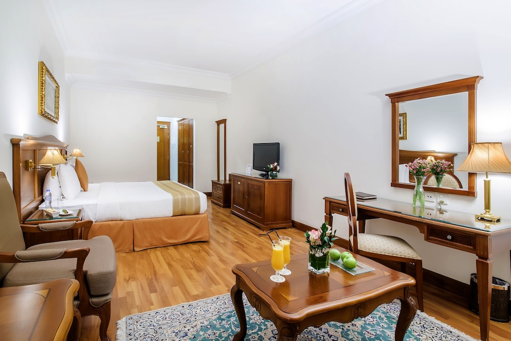 Grand Excelsior Hotel Bur Dubai — Hotel rooms in Dubai