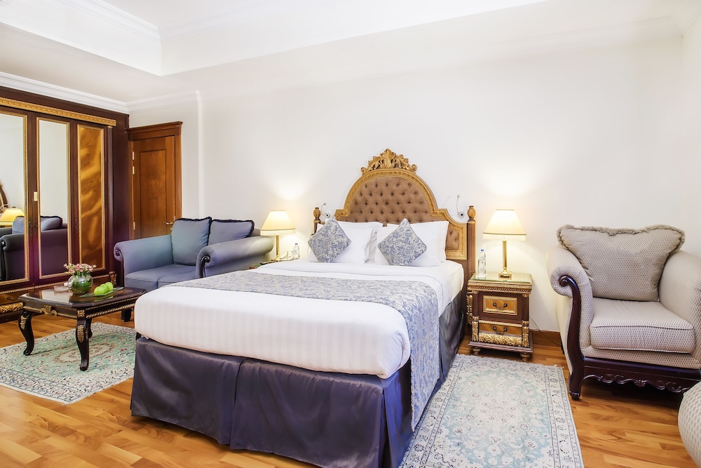 Grand Excelsior Hotel Bur Dubai — Hotel rooms in Dubai