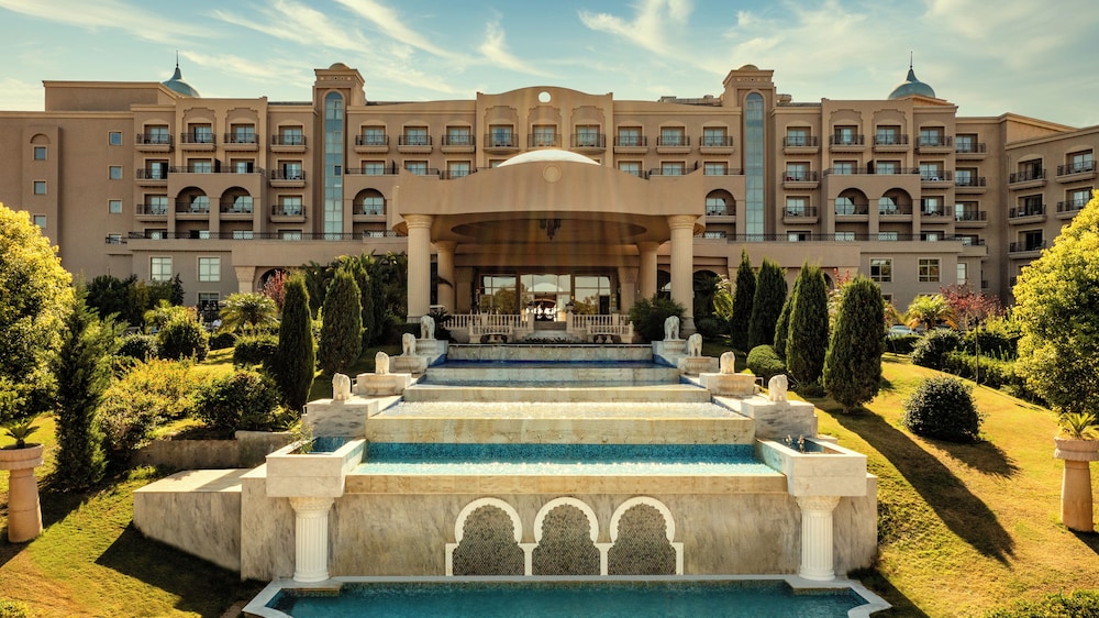 Spice Hotel & Spa All Inclusive — Hotel building in Belek