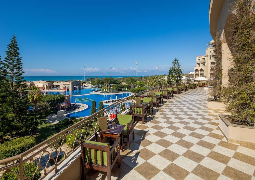 Spice Hotel & Spa All Inclusive — Swimming pool in Belek