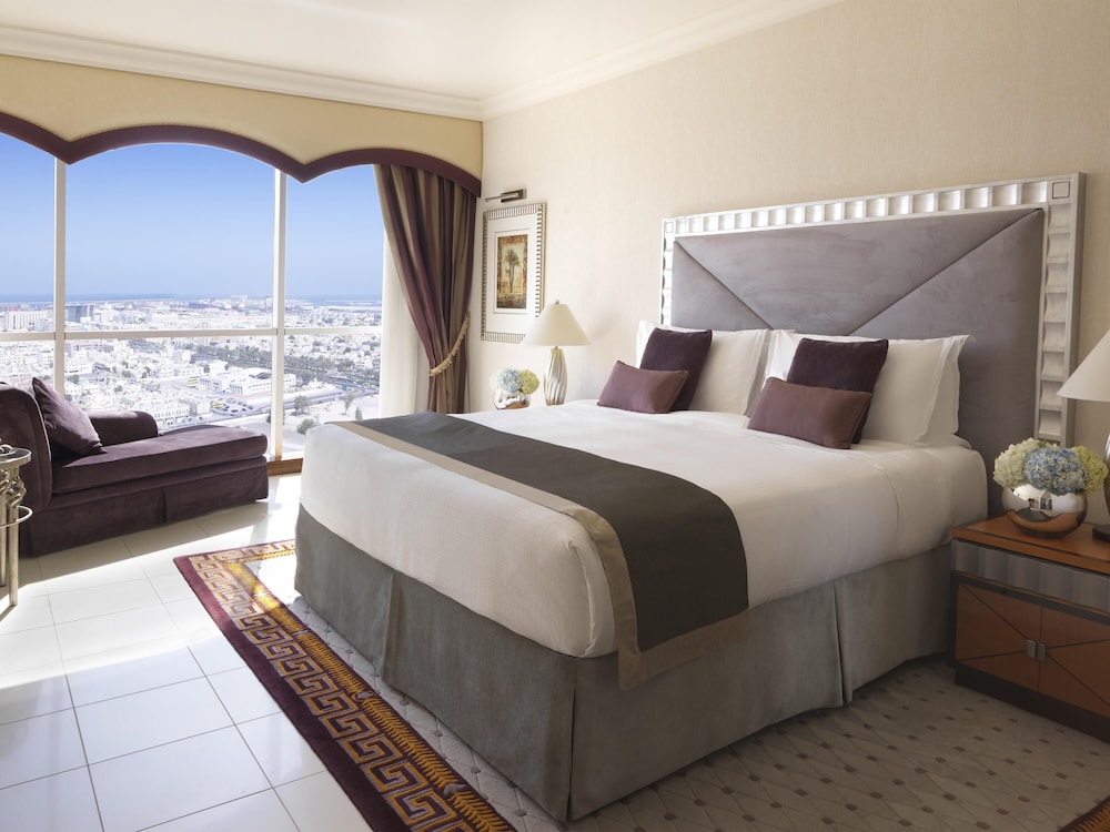 Fairmont Dubai — Hotel rooms in Dubai
