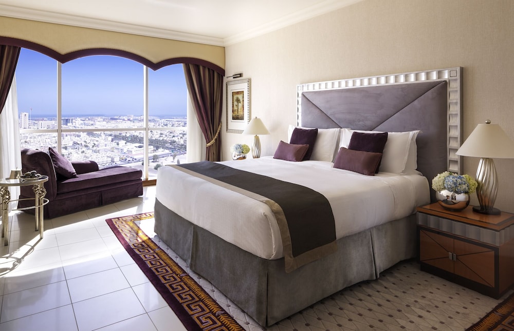Fairmont Dubai — Hotel rooms in Dubai