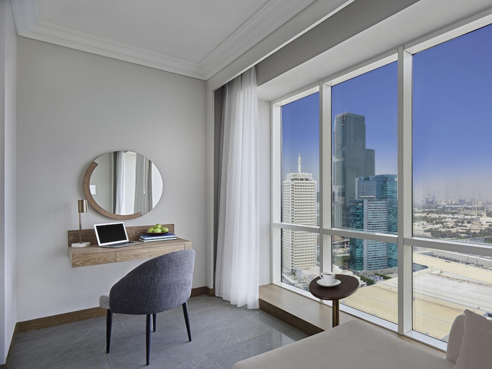 Fairmont Dubai — Hotel rooms in Dubai