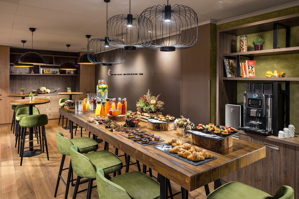 Holiday Inn Rome- Eur Parco Dei Medici by IHG — Restaurant & bars in Rome, Lazio