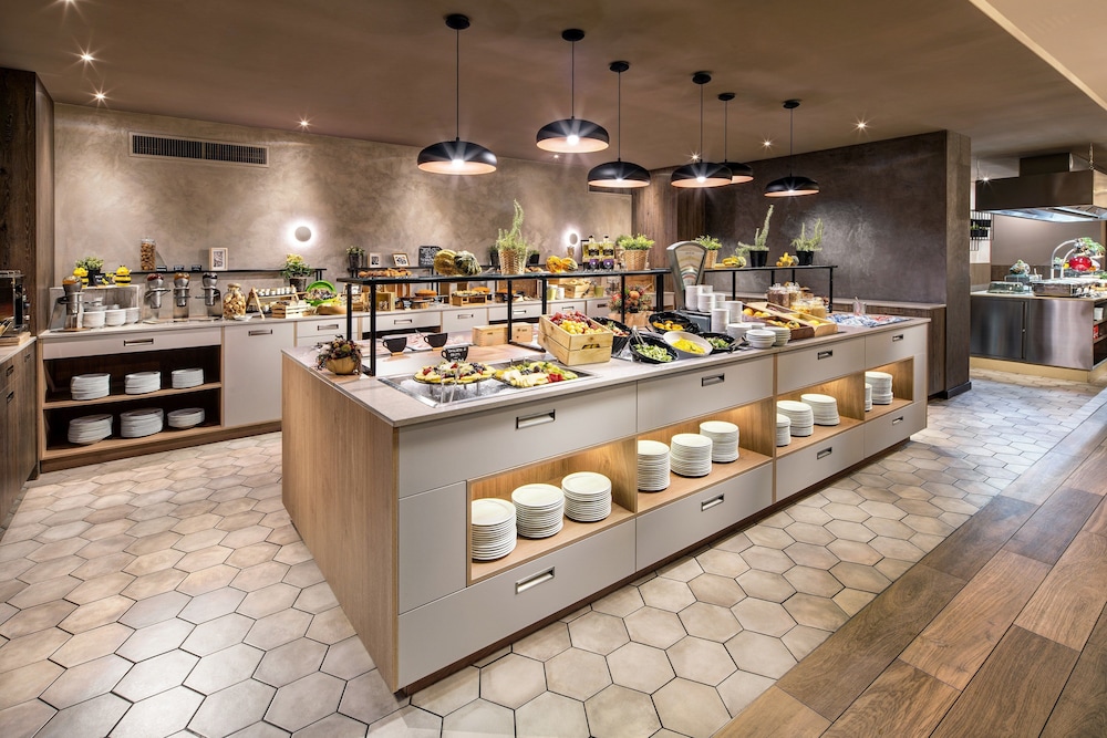 Holiday Inn Rome- Eur Parco Dei Medici by IHG — Restaurant & bars in Rome, Lazio