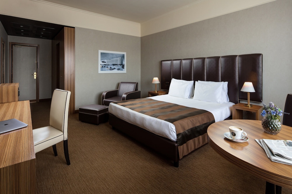Holiday Inn Rome- Eur Parco Dei Medici by IHG — Hotel rooms in Rome, Lazio
