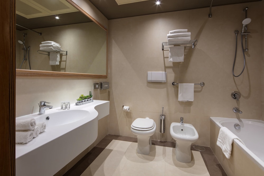Holiday Inn Rome- Eur Parco Dei Medici by IHG — Hotel rooms in Rome, Lazio