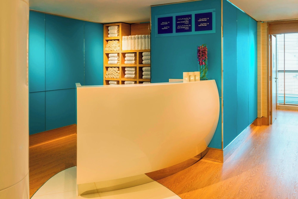Four Points by Sheraton Sheikh Zayed Road, Dubai — Hotel building in Dubai
