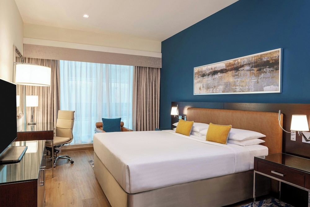 Four Points by Sheraton Sheikh Zayed Road, Dubai — Hotel rooms in Dubai