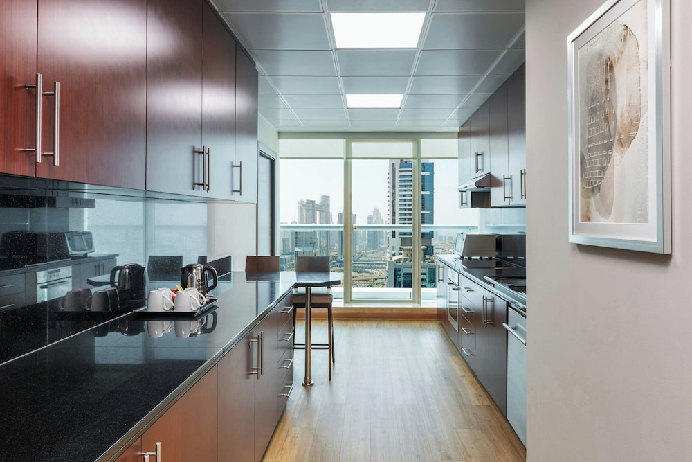 Four Points by Sheraton Sheikh Zayed Road, Dubai — Hotel rooms in Dubai