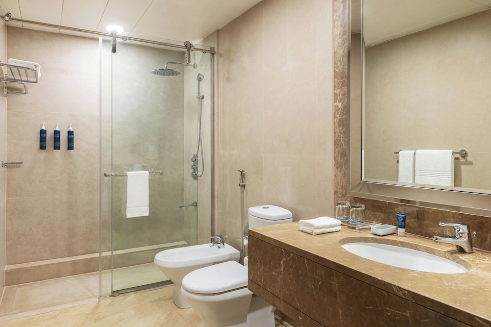 Four Points by Sheraton Sheikh Zayed Road, Dubai — Hotel rooms in Dubai