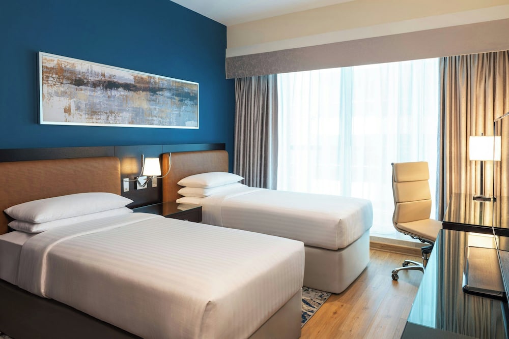Four Points by Sheraton Sheikh Zayed Road, Dubai — Hotel rooms in Dubai