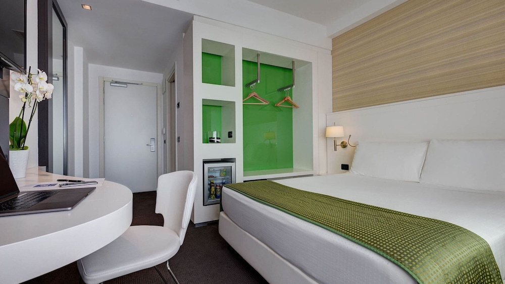 iH Hotels Roma Z3 — Hotel rooms in Rome, Lazio