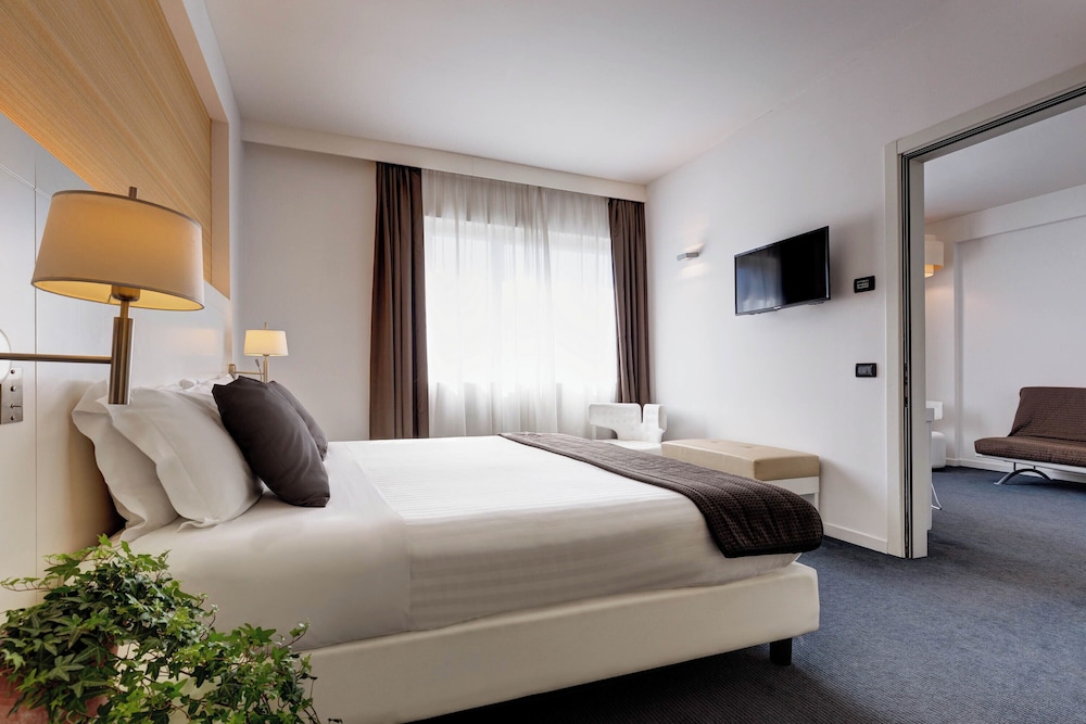 iH Hotels Roma Z3 — Hotel rooms in Rome, Lazio