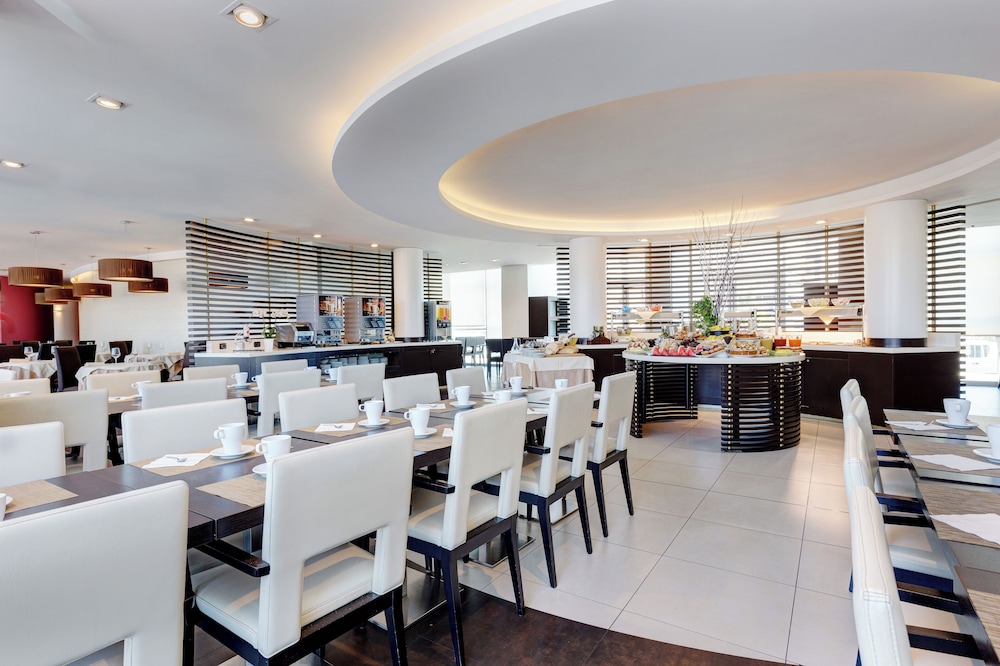 iH Hotels Roma Z3 — Restaurant & bars in Rome, Lazio