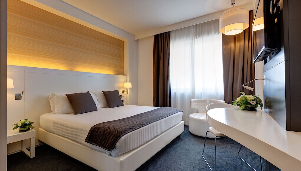 iH Hotels Roma Z3 — Hotel rooms in Rome, Lazio