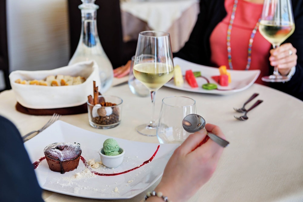 iH Hotels Roma Z3 — Restaurant & bars in Rome, Lazio