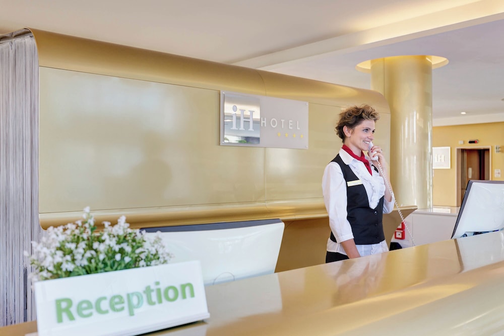 iH Hotels Roma Z3 — Hotel building in Rome, Lazio