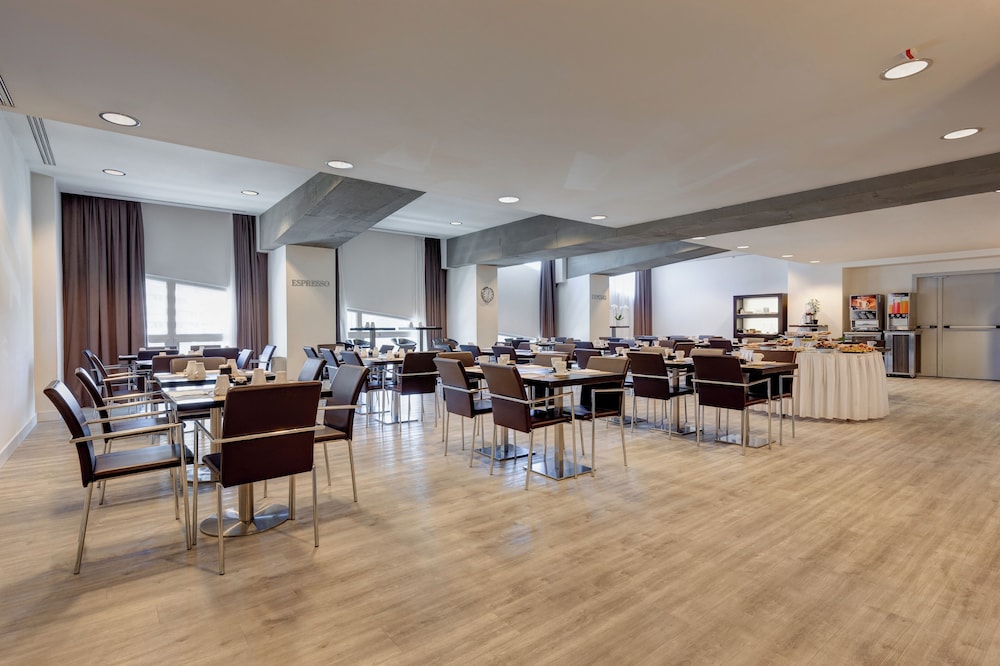 iH Hotels Roma Z3 — Restaurant & bars in Rome, Lazio