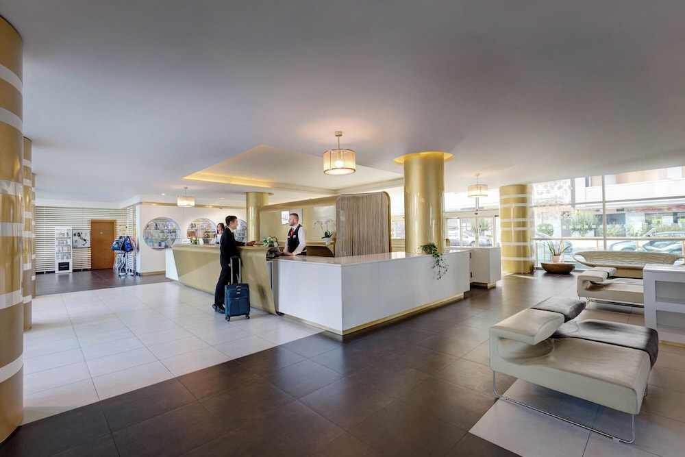 iH Hotels Roma Z3 — Hotel building in Rome, Lazio