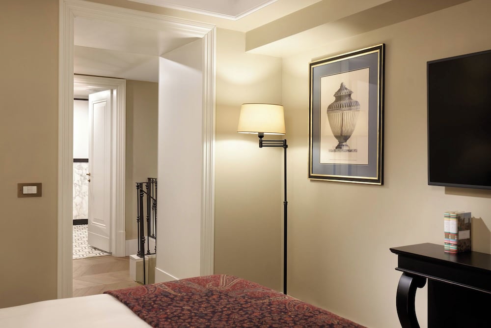 Rocco Forte Hotel de la Ville — Hotel rooms in Rome, Lazio