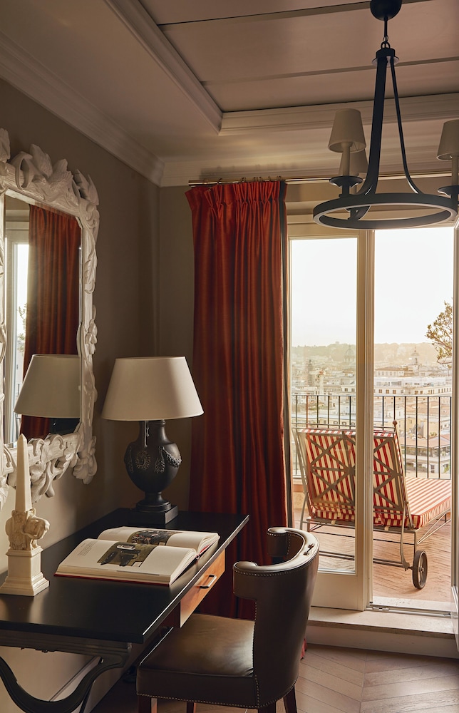 Rocco Forte Hotel de la Ville — Hotel rooms in Rome, Lazio