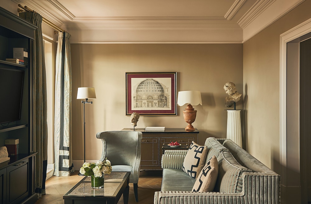 Rocco Forte Hotel de la Ville — Hotel rooms in Rome, Lazio