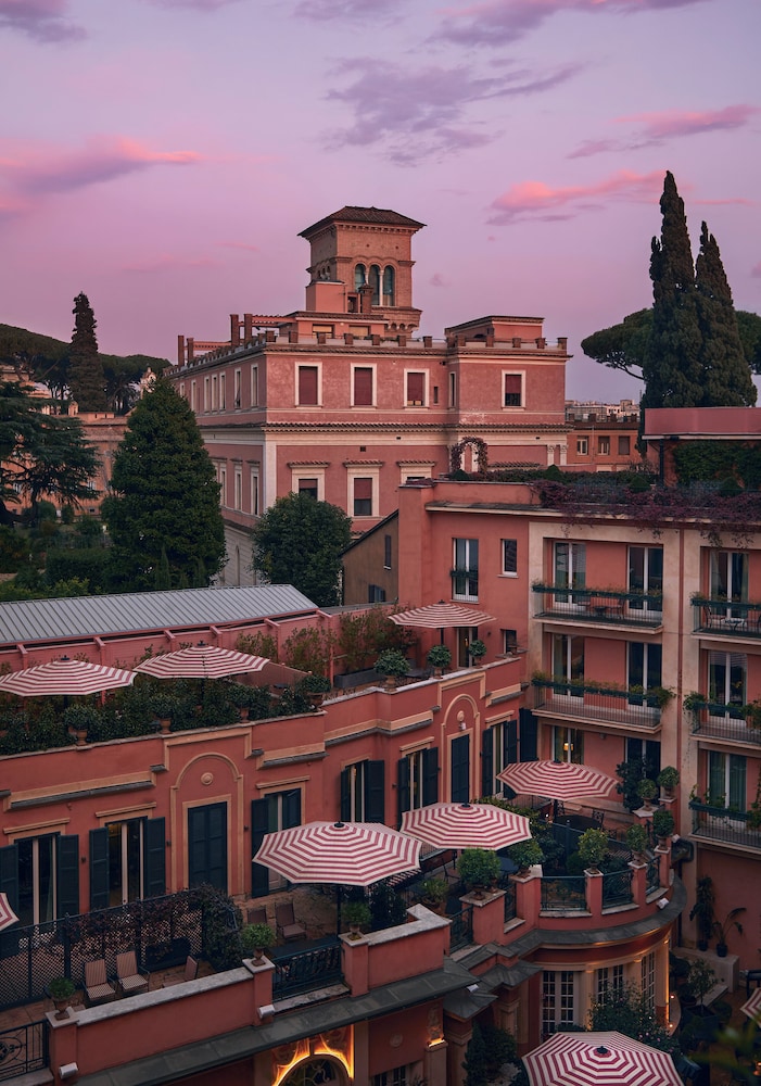 Rocco Forte Hotel de la Ville — Hotel building in Rome, Lazio