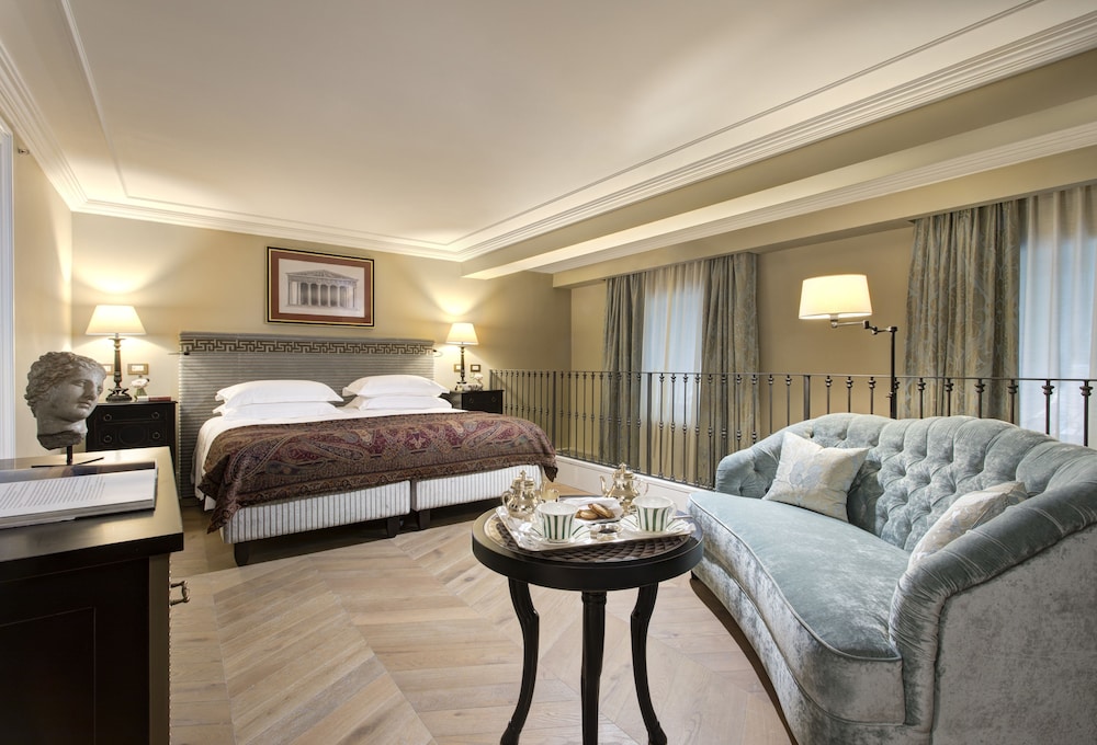Rocco Forte Hotel de la Ville — Hotel rooms in Rome, Lazio
