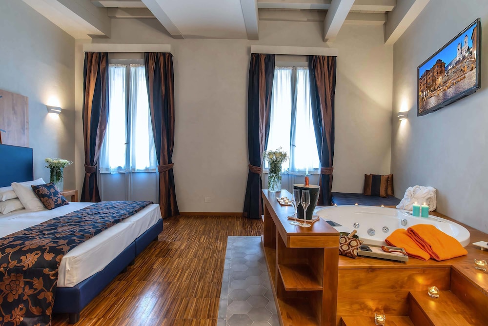The Code Hotel — Hotel rooms in Rome, Lazio