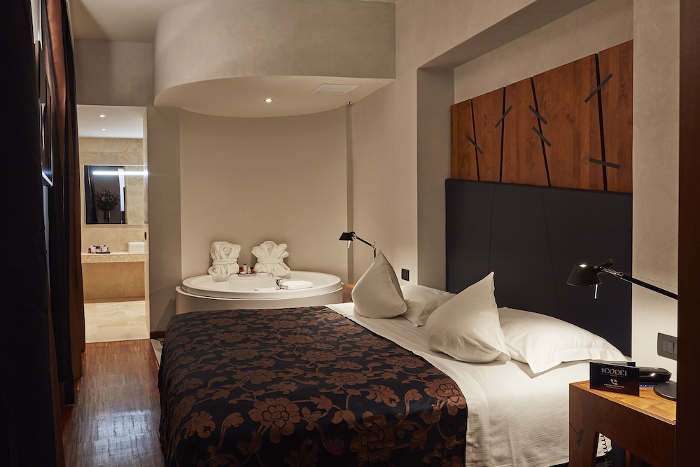 The Code Hotel — Hotel rooms in Rome, Lazio
