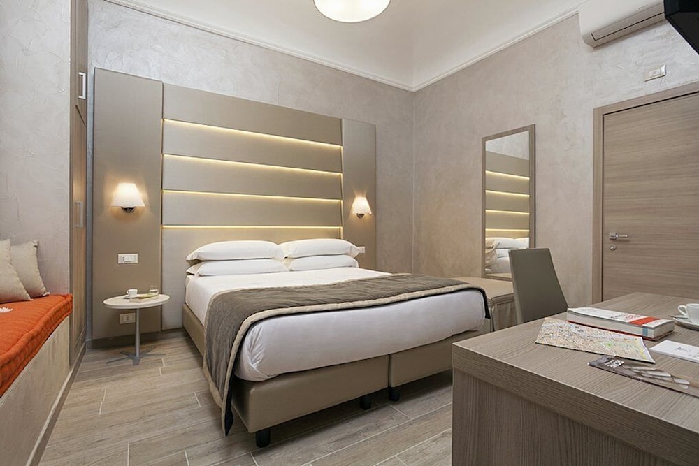 Kennedy Hotel — Hotel rooms in Rome, Lazio