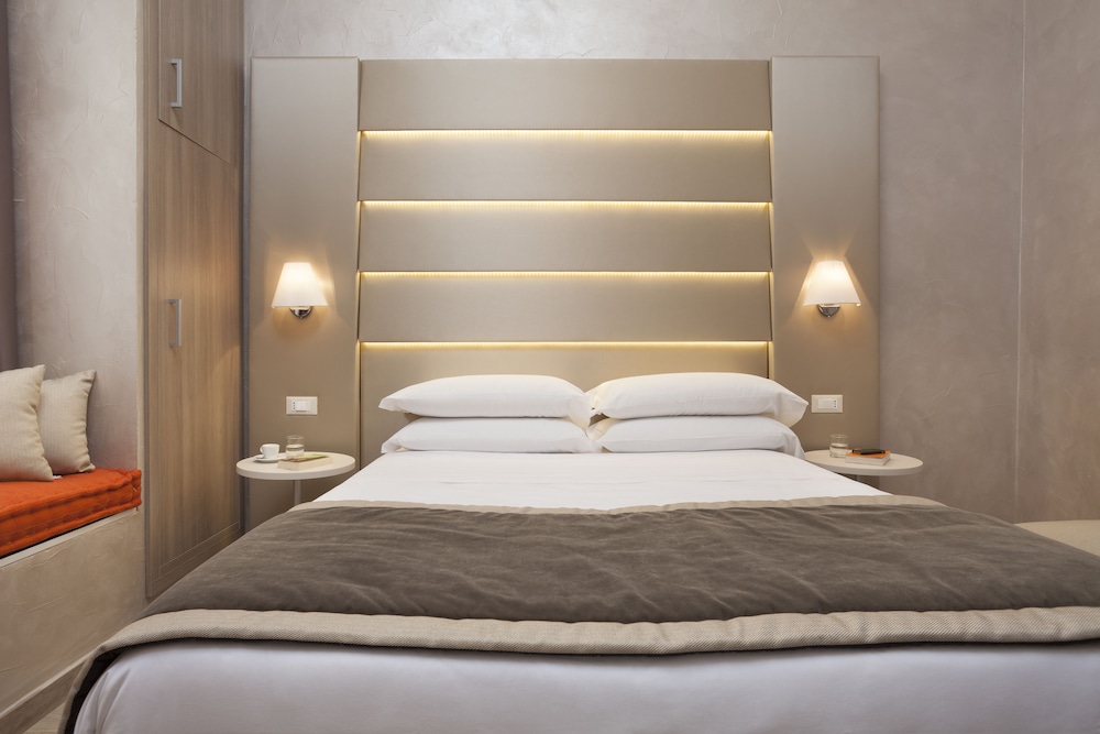Kennedy Hotel — Hotel rooms in Rome, Lazio