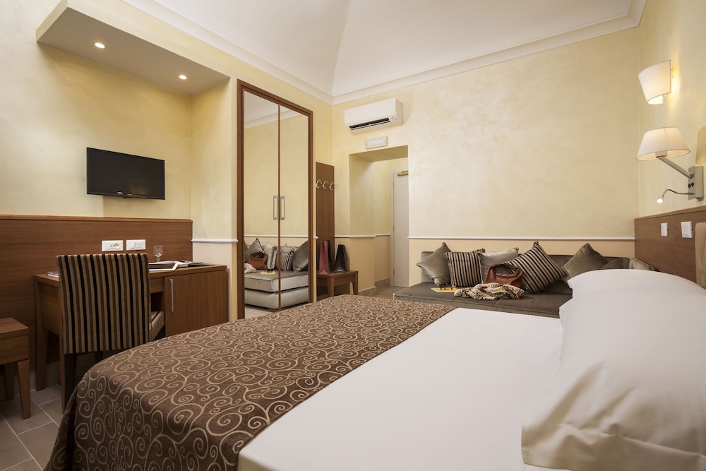 Kennedy Hotel — Hotel rooms in Rome, Lazio